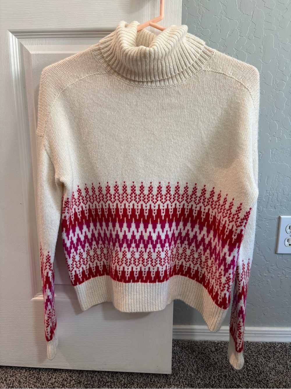 Banana Republic Cream Chunky Fair Isle Zigzag Turtleneck Sweater – Size XS